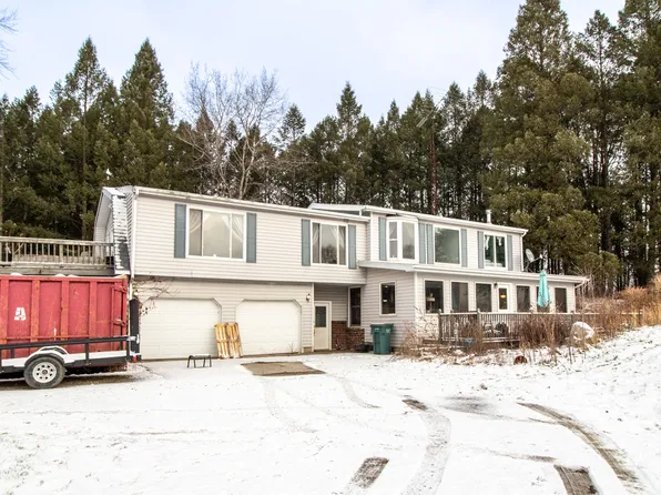 3526 Klam Rd, Columbiaville, MI 48421