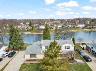 2593 Sandy Creek Dr, Shelby Township, MI