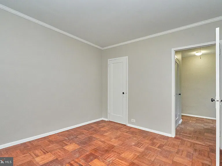 1553 Mount Eagle Pl — Photo 22