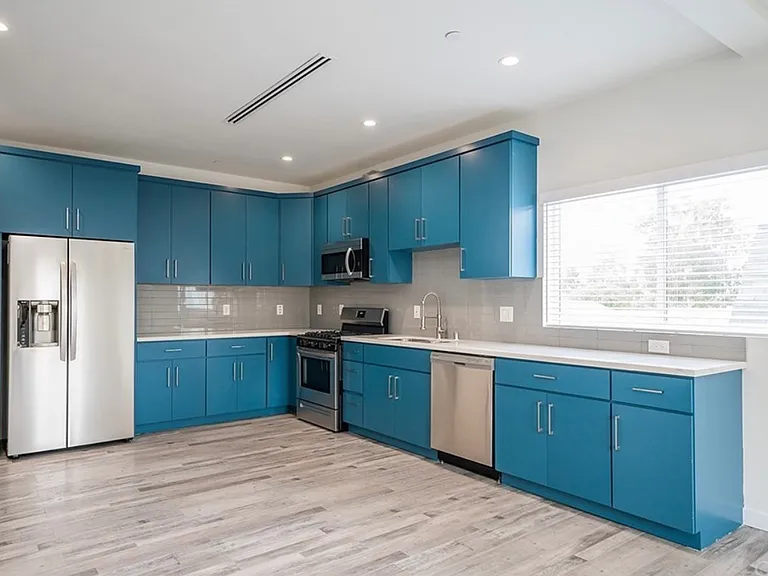 632 1/2 N Boyle Ave — Photo 4