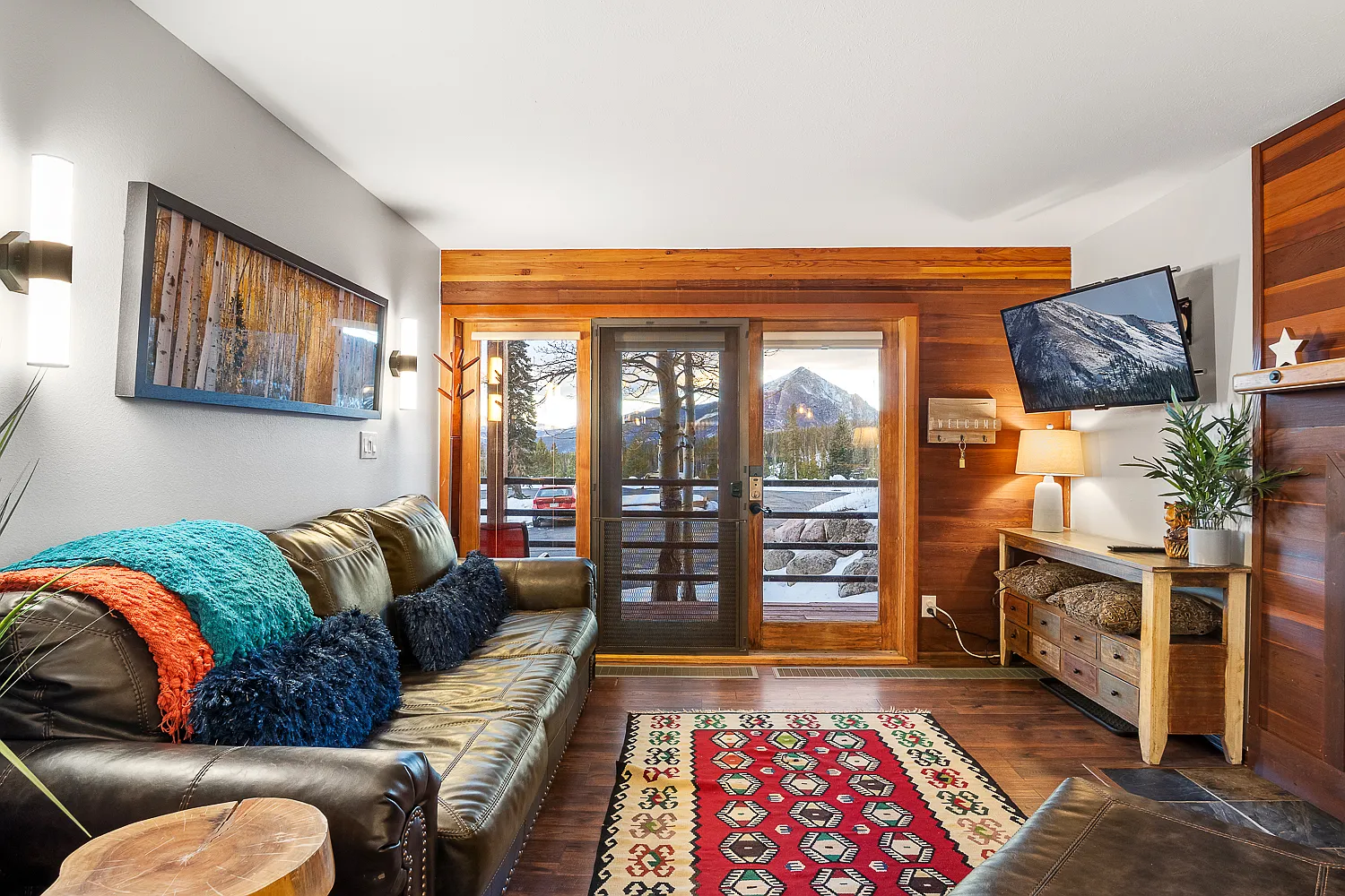 1 bed, 572 sqft, $3,100 — Photo 1
