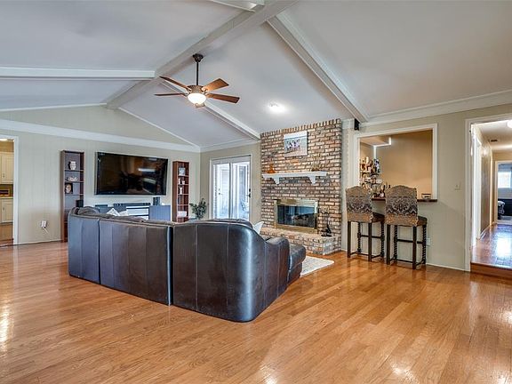 4th image of 8912 Vista Gate Dr