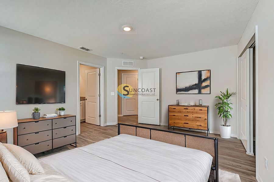 1st image of 1516 Yelford Cir #102