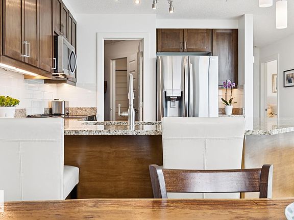 4th image of 1238 Windermere Way SW #506