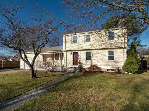 11 Knollwood Rd, Norwell, MA 02061