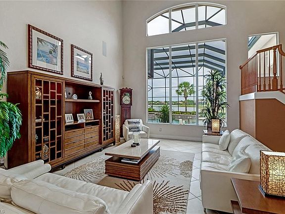 4th image of 19249 La Serena Dr