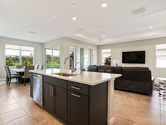 2nd image of 25528 Emerald Bend Cir