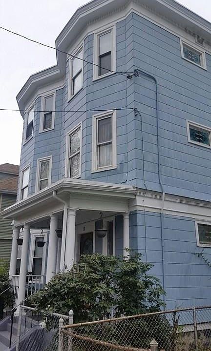 2nd image of 37 Parker St