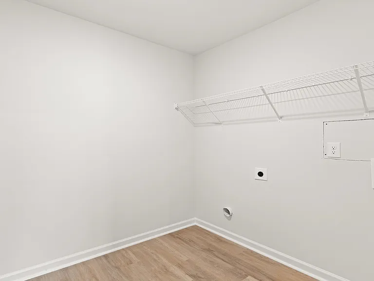 98 Babcock Dr NE — Photo 22