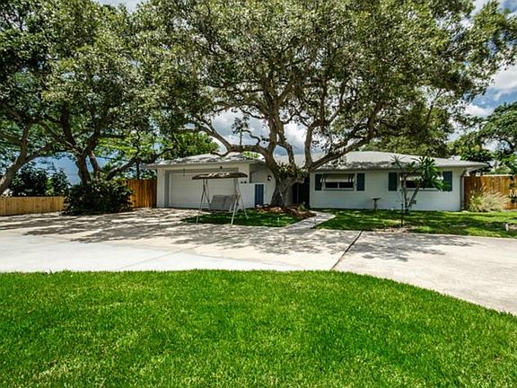 2nd image of 14599 Beechdale Ct