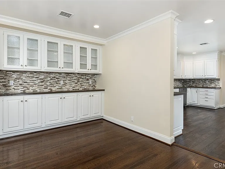 850 Chula Vista Ave — Photo 11