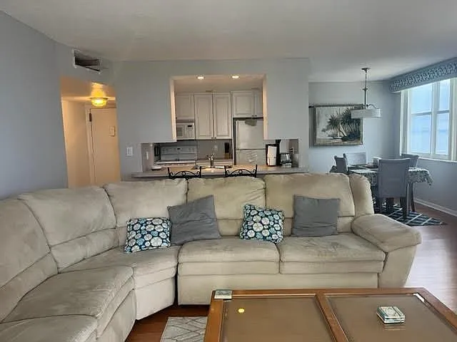 2 bed, 2.0 bath, 1125 sqft, $3,250 — Photo 4