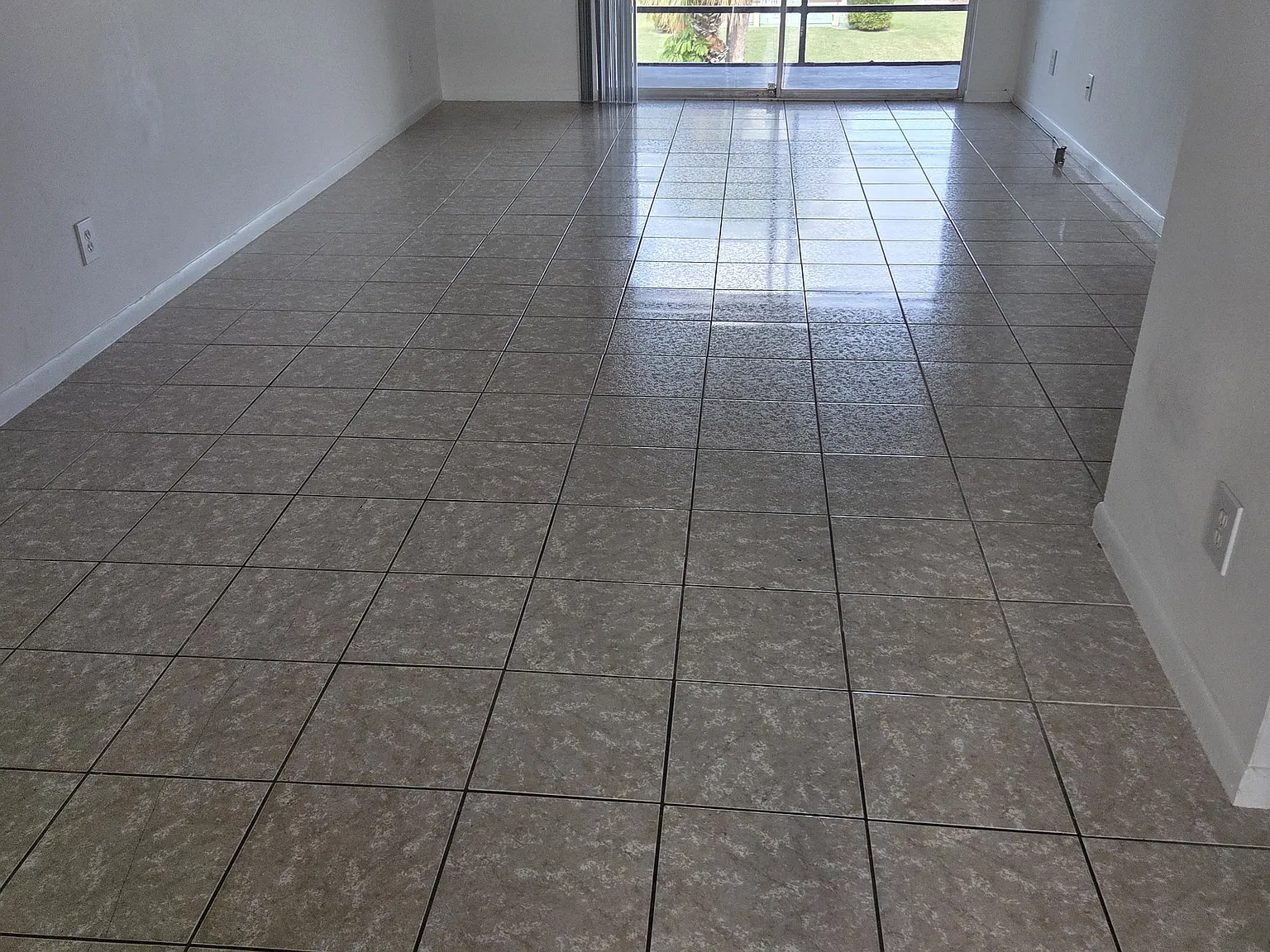 1 bed, 708 sqft, $1,250 — Photo 3