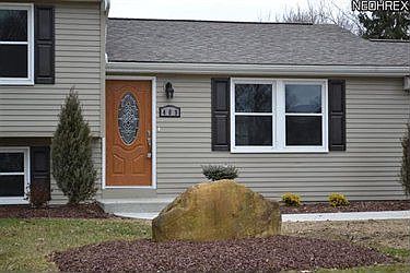 2nd image of 409 Garden Gate Ct