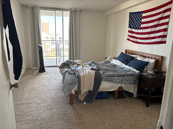 bedroom w large balcony