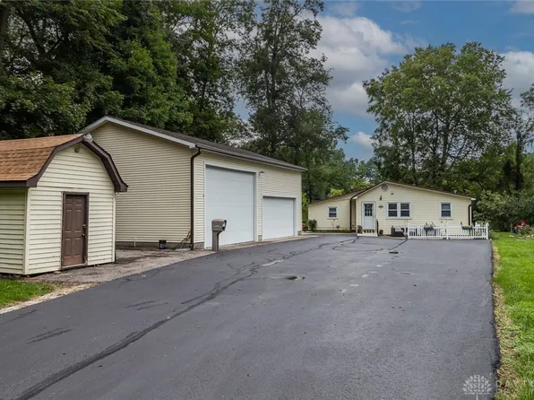 1172 S Shawnee Dr, Greenville, OH 45331