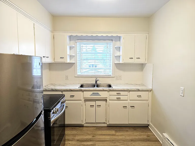 89 Woodland Ave — Photo 3