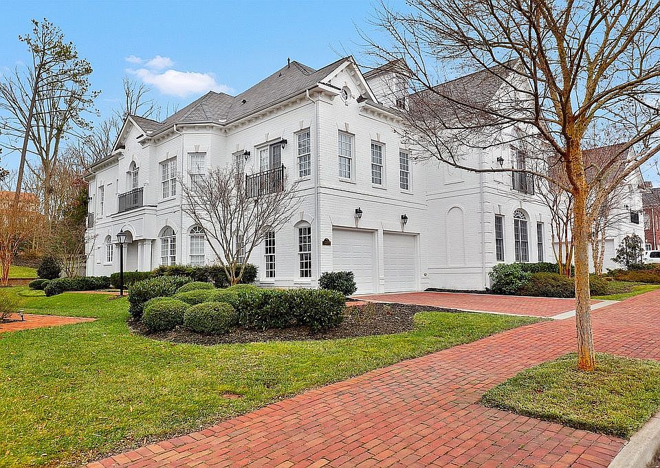 1st image of 1223 Hyde Ln