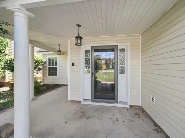 231 Cinnamon Hills Ln, Lexington, SC 29072