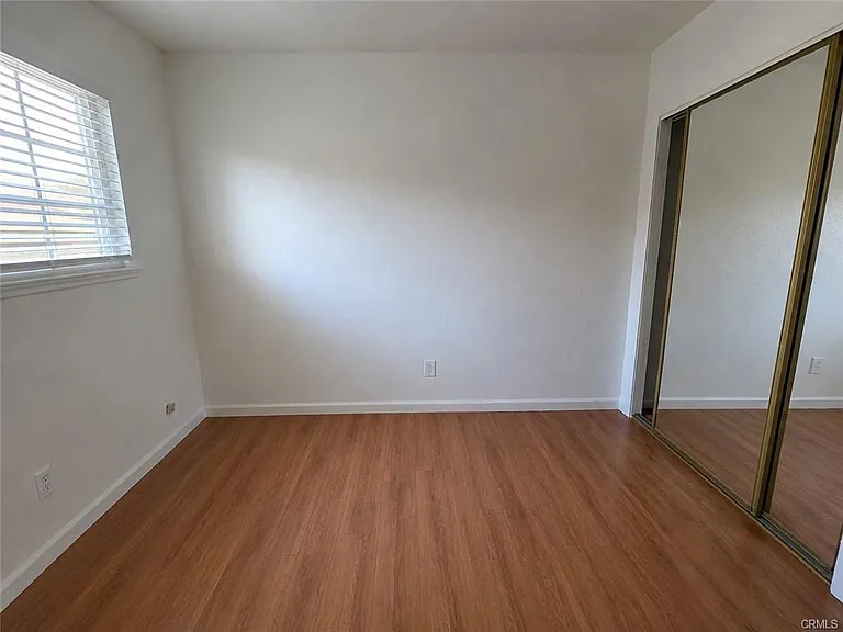 2640 Batson St — Photo 8