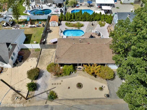 224 Tiller Avenue, Beachwood, NJ 08722