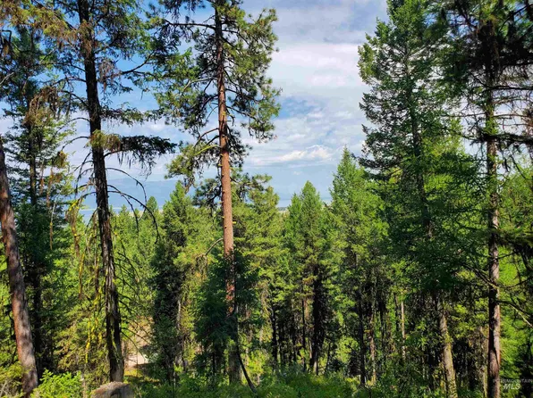 105 Mountain Air Dr, Cascade, ID 83611