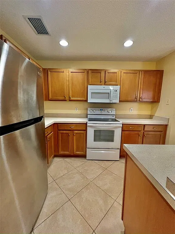 4310 Silver Falls Dr — Photo 4