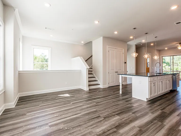1662 Mountain Top Ln — Photo 16