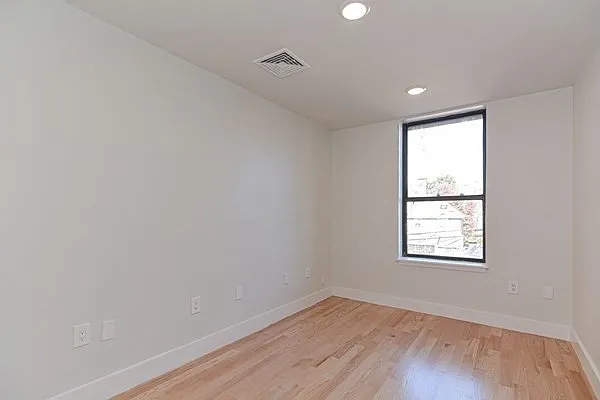 1674 Beacon St #2 — Photo 10
