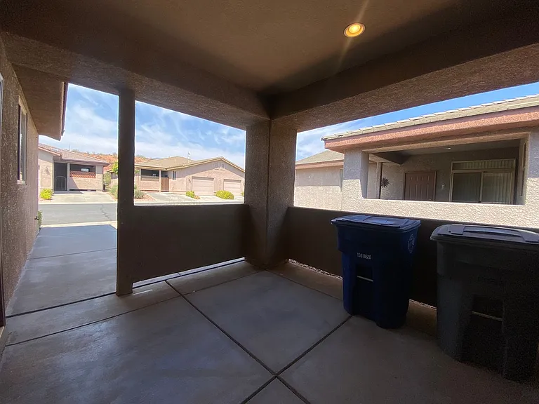 3427 E Sweetwater Springs Dr — Photo 26