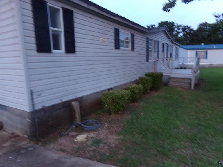 110 Brighton Dr — Photo 15