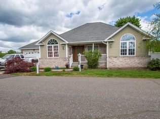 40 Ogden St, Chicopee, MA 01013