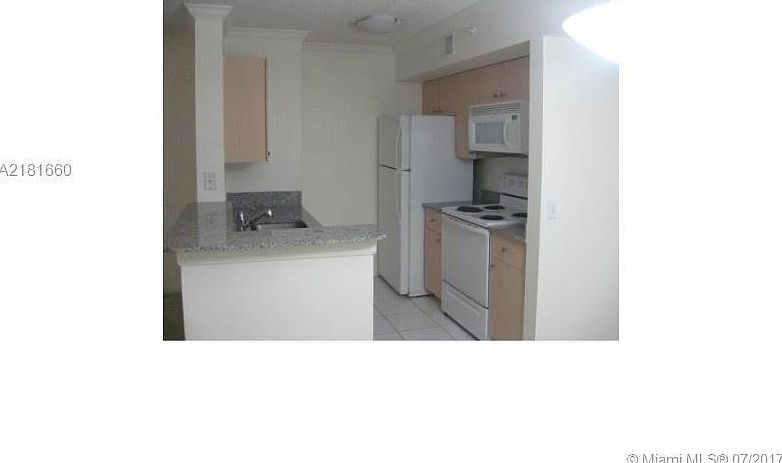 1st image of 2494 Centergate Dr APT 103