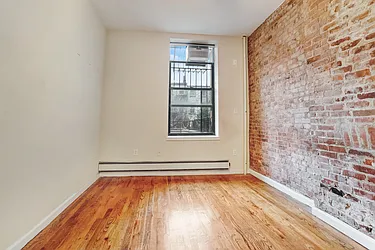 Rented by Twyford Real Estate