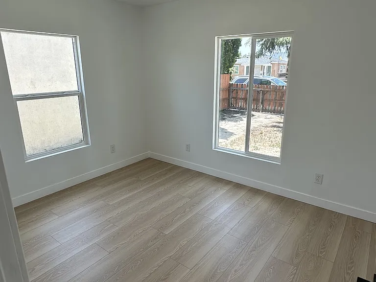 13052 Cypress Streetunit #A — Photo 10