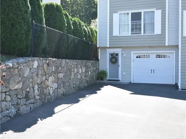 129 Taft Point #1, Waterbury, CT 06708