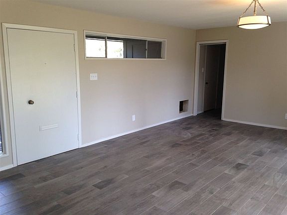 5th image of 4645 Gladys Ave