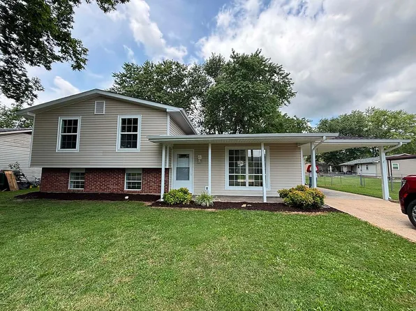249 Valley Dr, Farmington, MO 63640