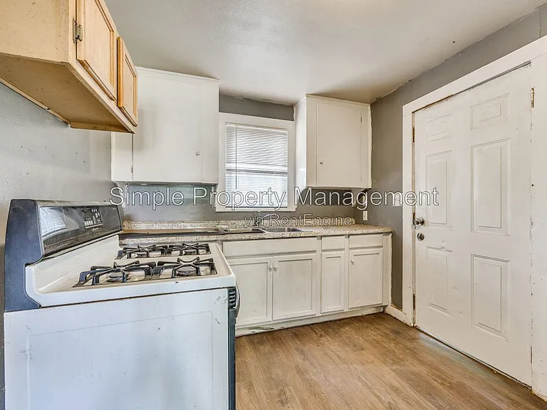 1524 SW Binkley St — Photo 16