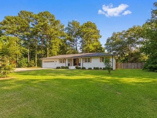 203 Cherokee Cir, Jasper, AL 35501
