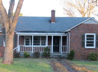 302 Commons St NE, Tuscumbia, AL 35674