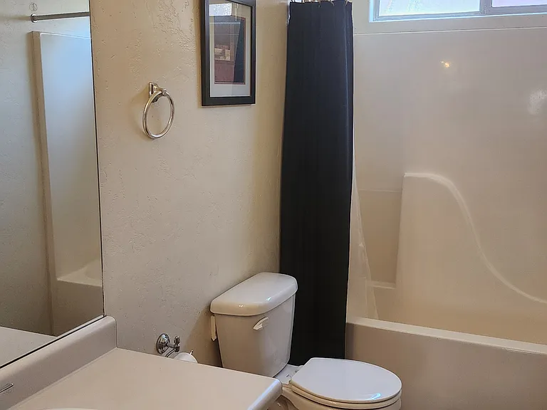 1809 S 30th Pl — Photo 12