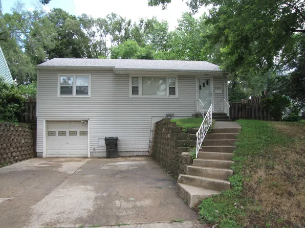 2530 S Cecelia St, Sioux City, IA 51106