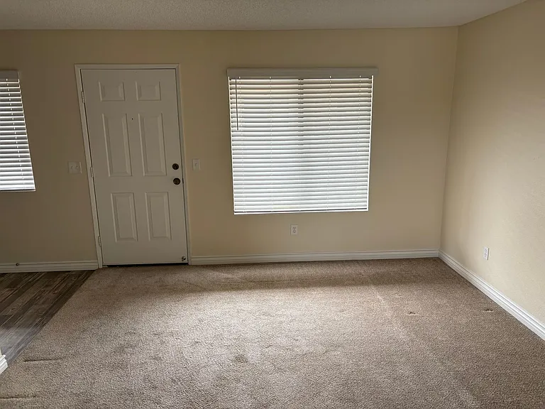Georgia Manor — Photo 14