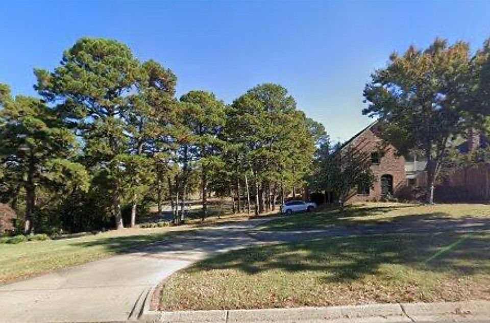 1st image of 507 Oak Hill Ln
