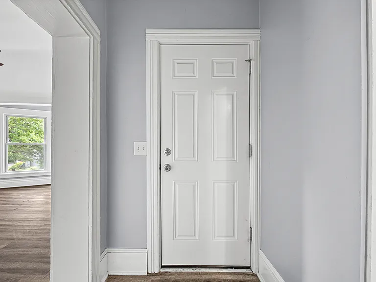 374 Park Ave #2 — Photo 9