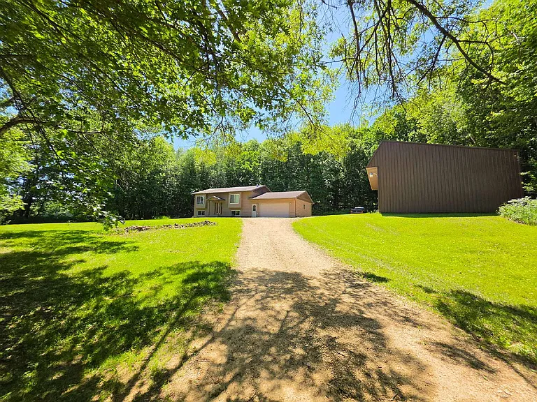 E11975 E Robin Rd — Photo 5