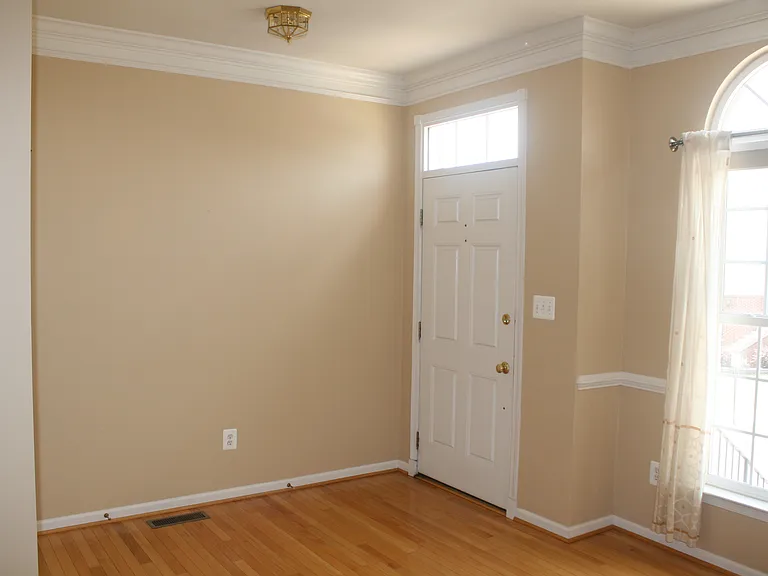 22593 Welborne Manor Sq — Photo 2