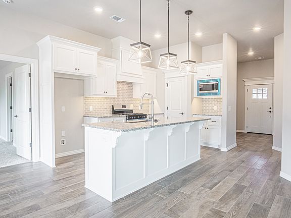 4th image of 4305 Palmetto Trl