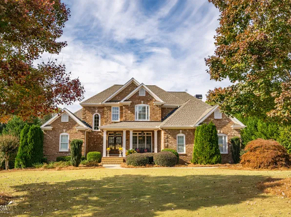 506 Sterling Water Dr, Monroe, GA 30655